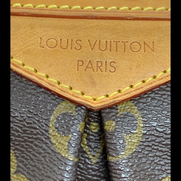 Louis Vuitton Palermo PM Monogram Handbag - Picture 2 of 16